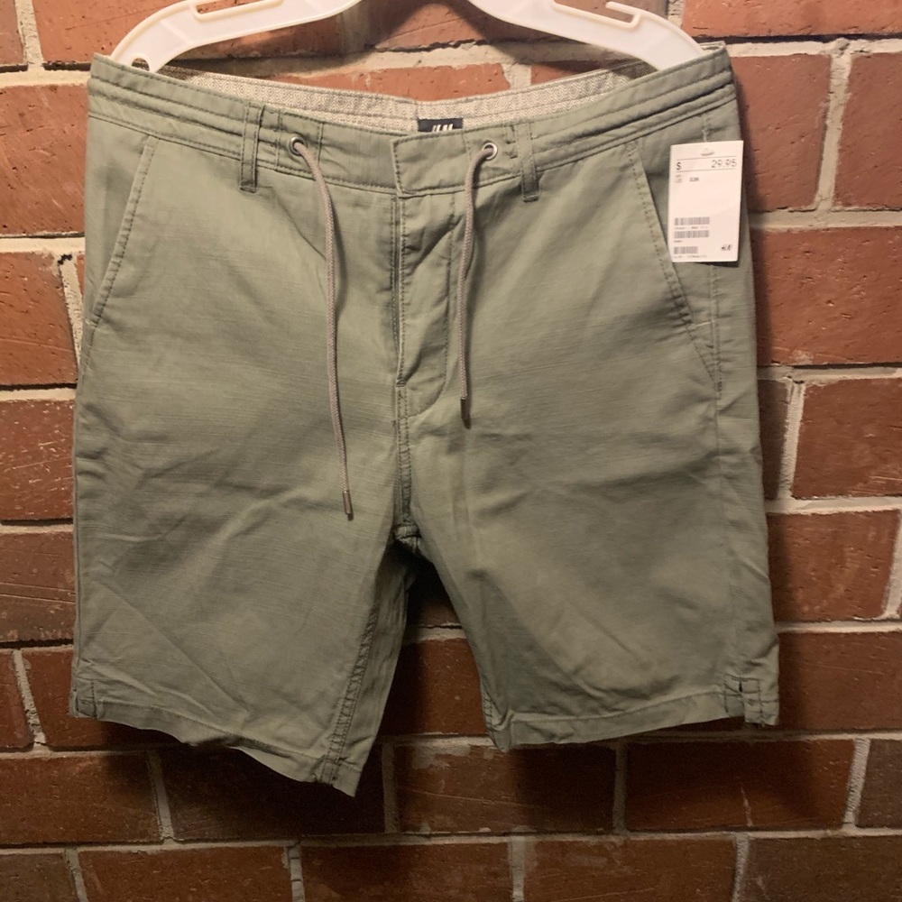 H&M shorts green sz 33R